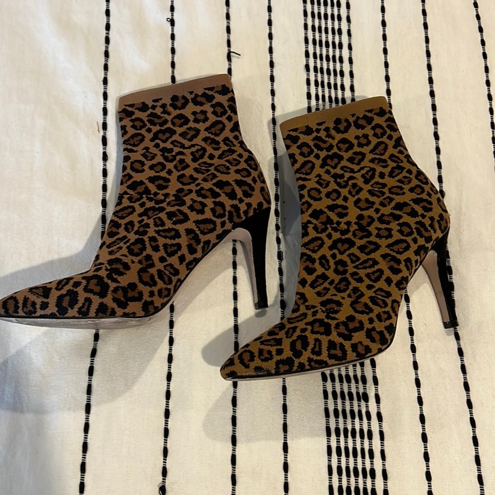 Mia leopard booties